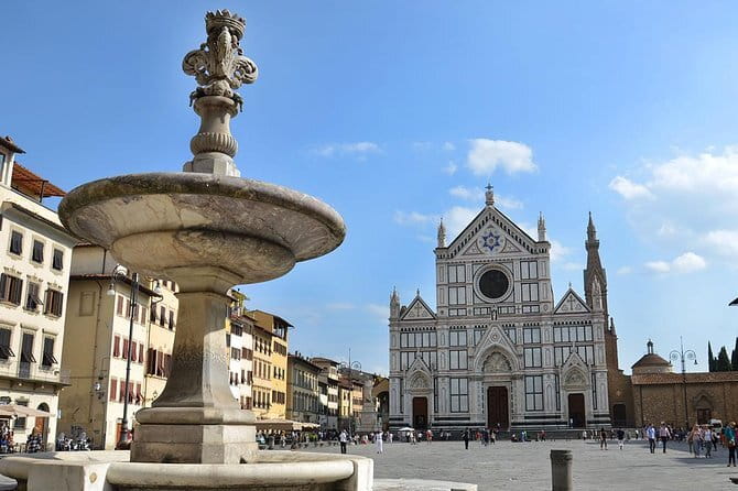 Uffizi Gallery: Entry tickets + audio guide - Time, stairs, and comfort inside the museum