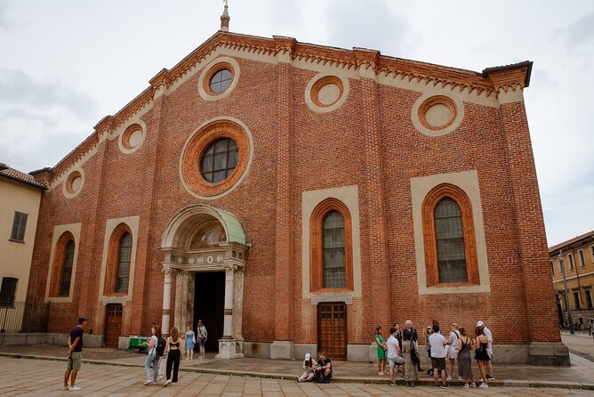 Unveil the Masterpiece: Guided Tour of Da Vinci's Last Supper - The 15-minute viewing of Leonardo’s mural