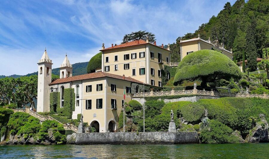 Varenna: Lake Como Premium Shared Cruise - Villa Carlotta and the approach to Tremezzo