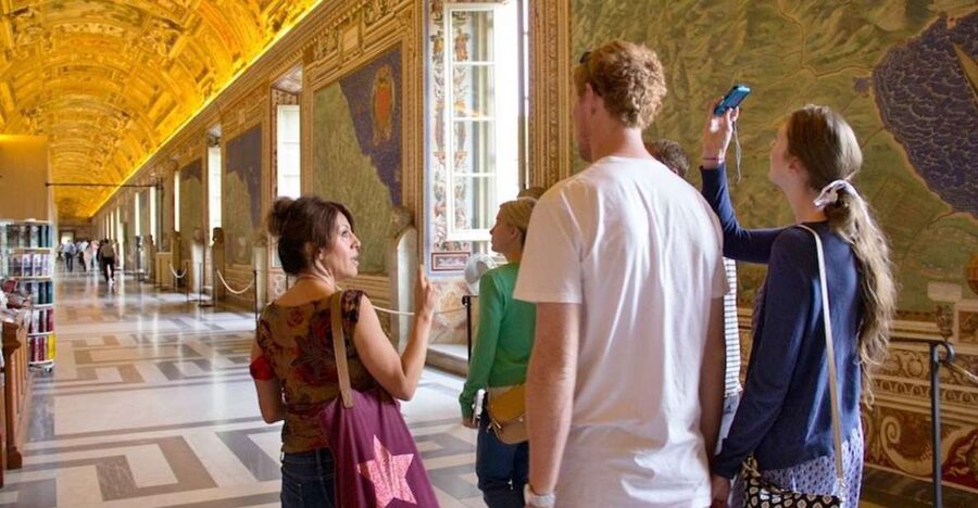 Vatican: Early Entry to Museums, Sistine Chapel & St Peter's - Finding the office on Via Santamaura 14B