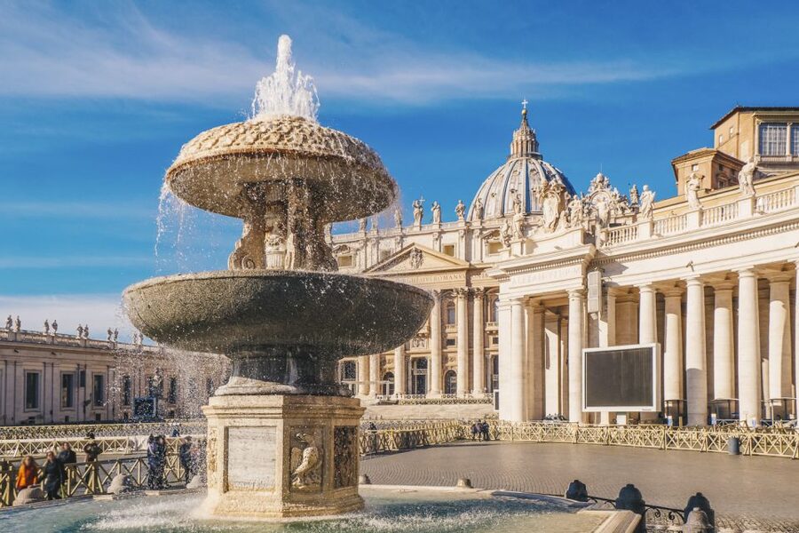 Vatican: Early Entry to Museums, Sistine Chapel & St Peter's - What the guide adds to the visit