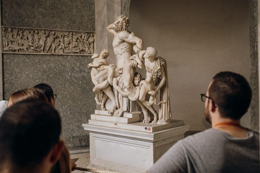 Vatican Museums & Sistine Chapel Skip-the-Line Guided Tour - Reaching the Sistine Chapel