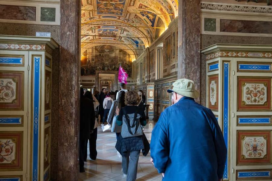 Vatican Museums & Sistine Chapel Skip-the-Ticket-Line Tour - The Sistine Chapel and Michelangelo’s ceiling