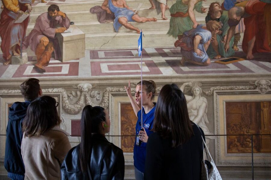 Vatican Museums, Sistine Chapel & St Peter's Basilica Tour - The guides are the main reason to book