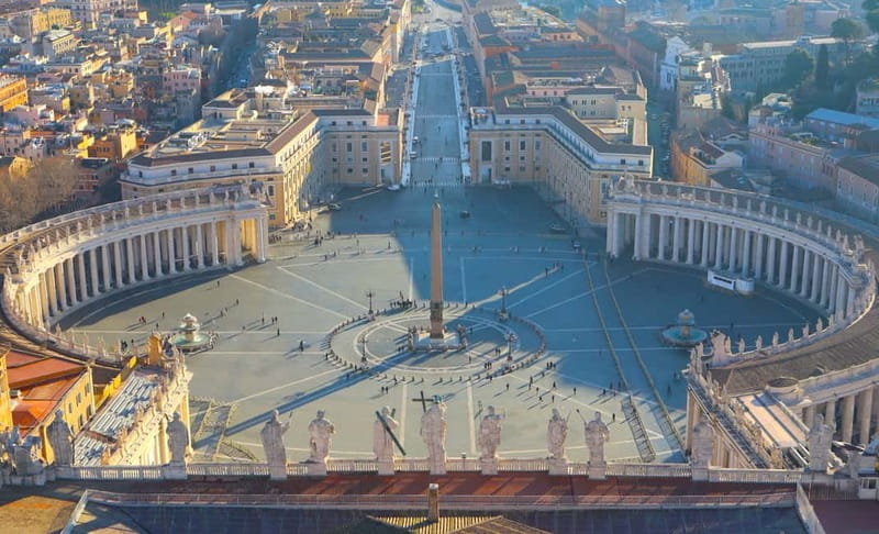 Vatican: St. Peter’s Basilica, Dome Climb & Papal Tombs Tour - The Vatican Grottoes and Papal Tombs