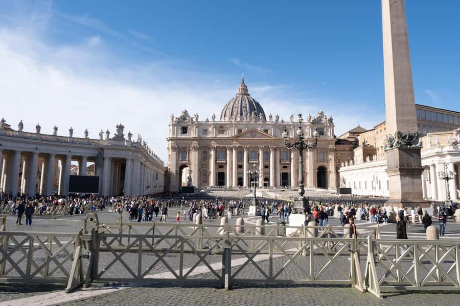 Vatican: St. Peter’s Basilica & Dome Ticket with Audioguide - Climbing the Dome, elevator or stairs