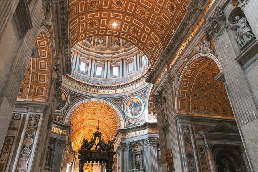 Vatican: St. Peter’s Basilica & Dome Ticket with Audioguide - Security and the basilica entrance