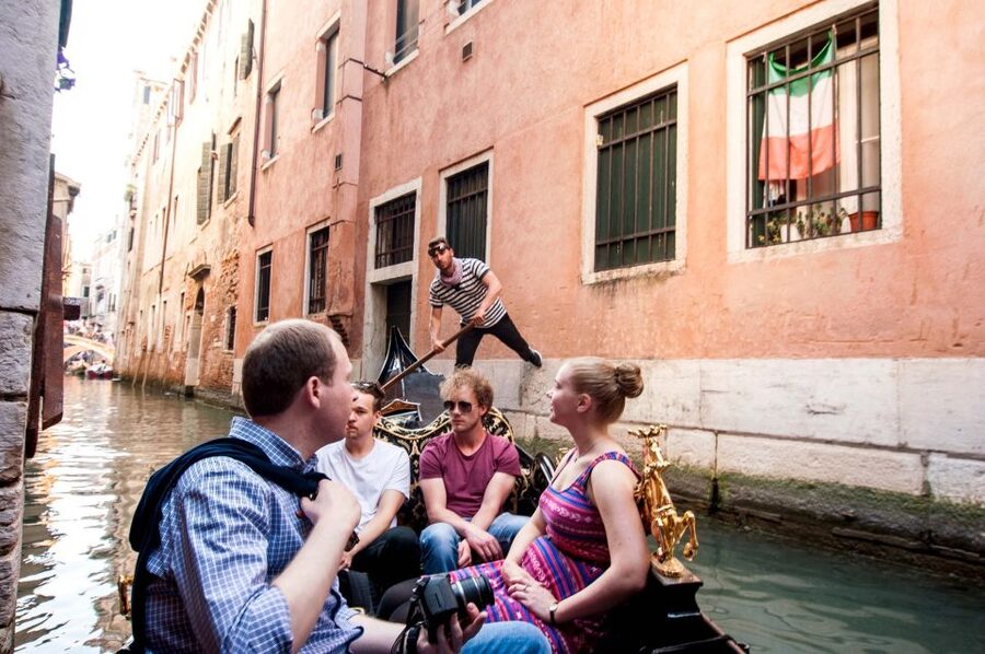 Venetian Private Sandolo tour - The boatman, the route, and the lack of formal guiding