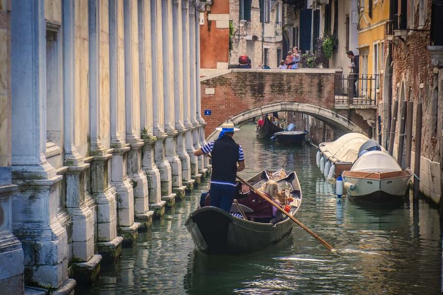 Venetian Private Sandolo tour - What the 60 minute ride adds