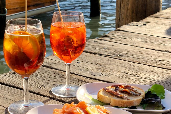 Venice Bacaro Food Tour: Eat and Drink like a Venetian - Meeting beside the Basilica dei Santi Giovanni e Paolo