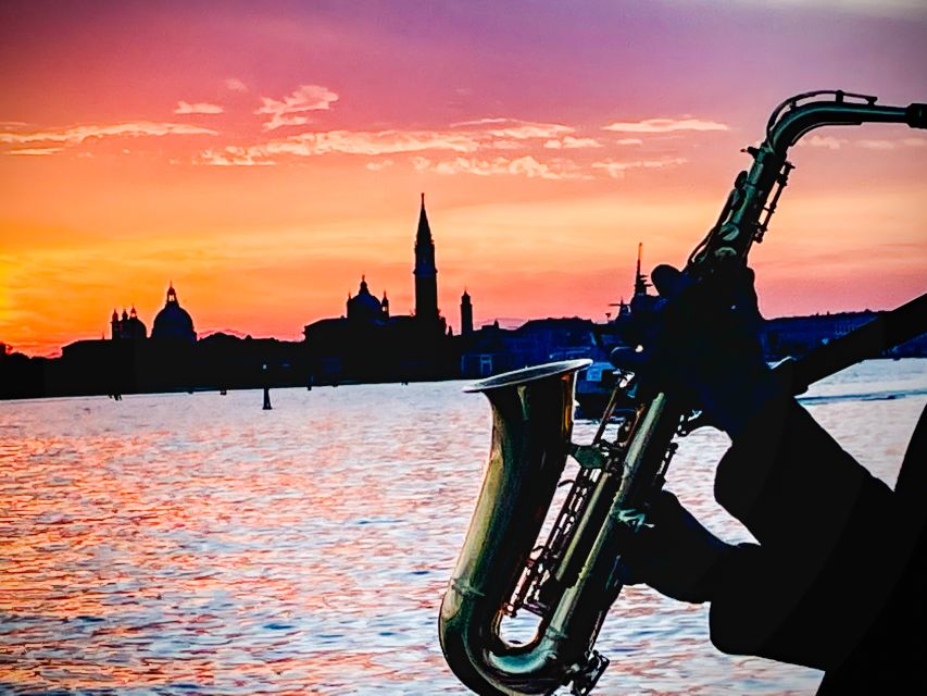 Venice: Catamaran Sunset Jazz Cruise with Aperitivo - The route through San Marco Bay and the Giudecca Canal