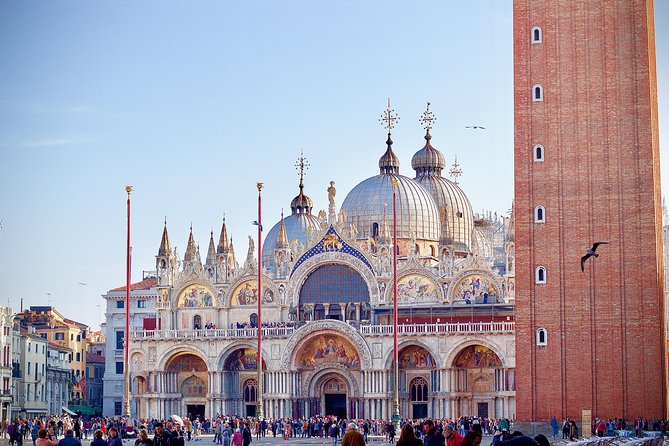 Venice: Doge's Palace and St. Mark's Basilica Guided Tour - Doge’s Palace: power, art, and prison cells