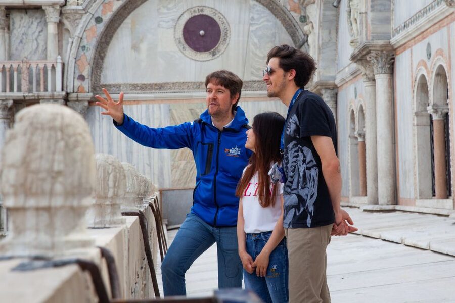 Venice: Doge's Palace and St. Mark's Basilica Guided Tour - How fast is the two-hour schedule?