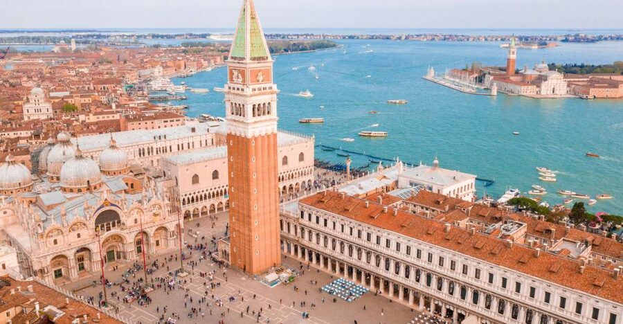 Venice: Doge's Palace and St. Mark's Basilica Guided Tour - Bags, access fees, and clothing