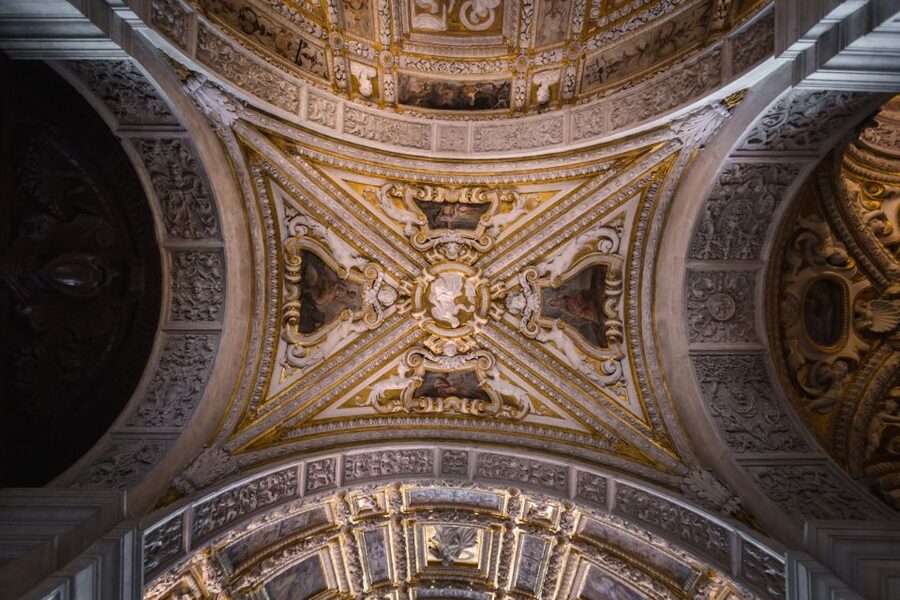 Venice: Doge's Palace, Bridge of Sighs & Prisons Guided Tour - The Old Royal Palace and museum access
