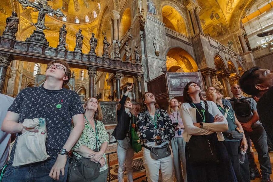 Venice: Doge's Palace & St Mark's Tour with Upgrade Option - Clothing, bags, and ID matter here