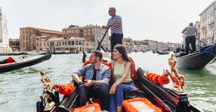 Venice: Grand Canal Gondola Ride with App Commentary - Key points before you book