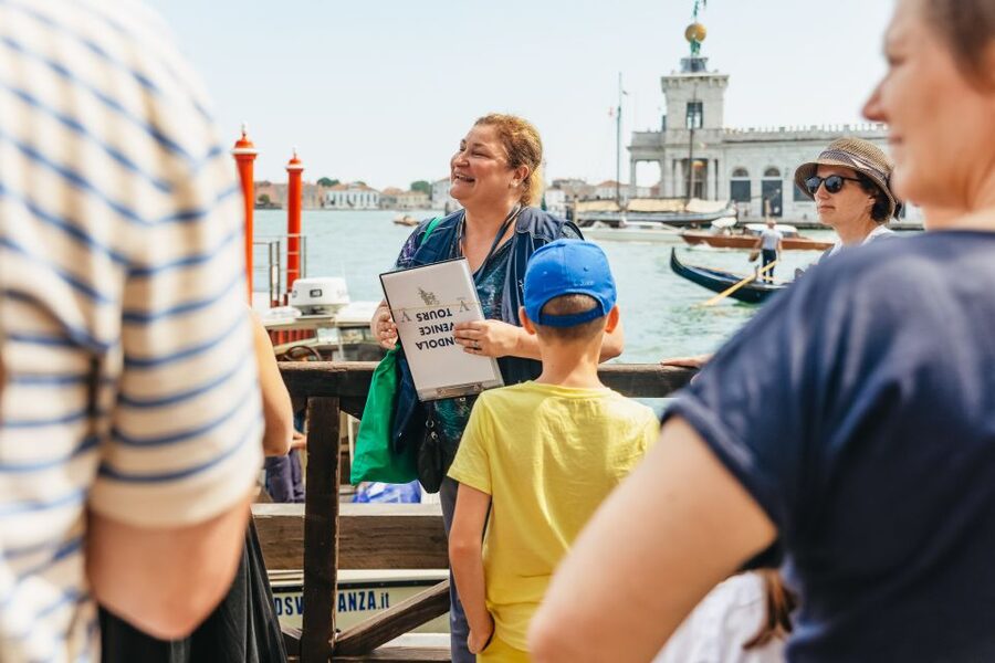 Venice: Grand Canal Gondola Ride with App Commentary - Why a gondola is still worth your time in Venice