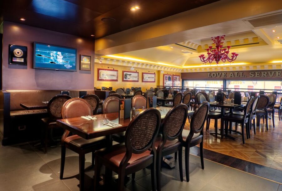 Venice: Hard Rock Cafe with Set Menu for Lunch or Dinner - Priority seating and the real value of skipping the line