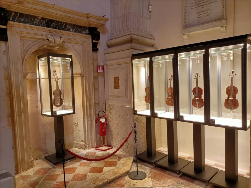Venice: Interpreti Veneziani Concert at Church of San Vidal - How the experience feels from beginning to end