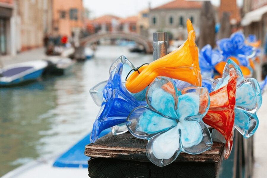 Venice Islands: Murano Glass & Burano Colors Guided Visit - Burano’s painted streets and lace tradition