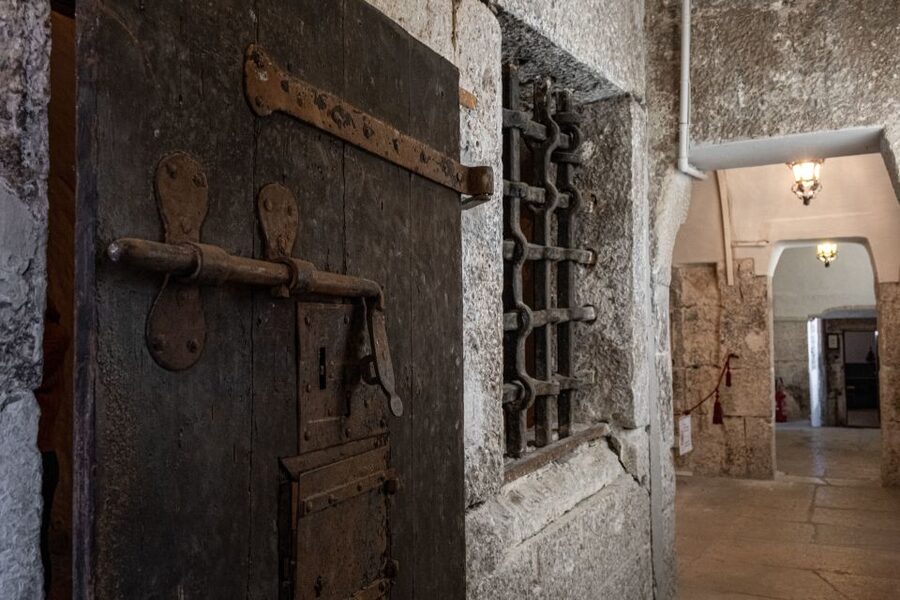 Venice: Lords of the Night Prison’s Palace Cells & Tortures - Practical tips for a smoother visit