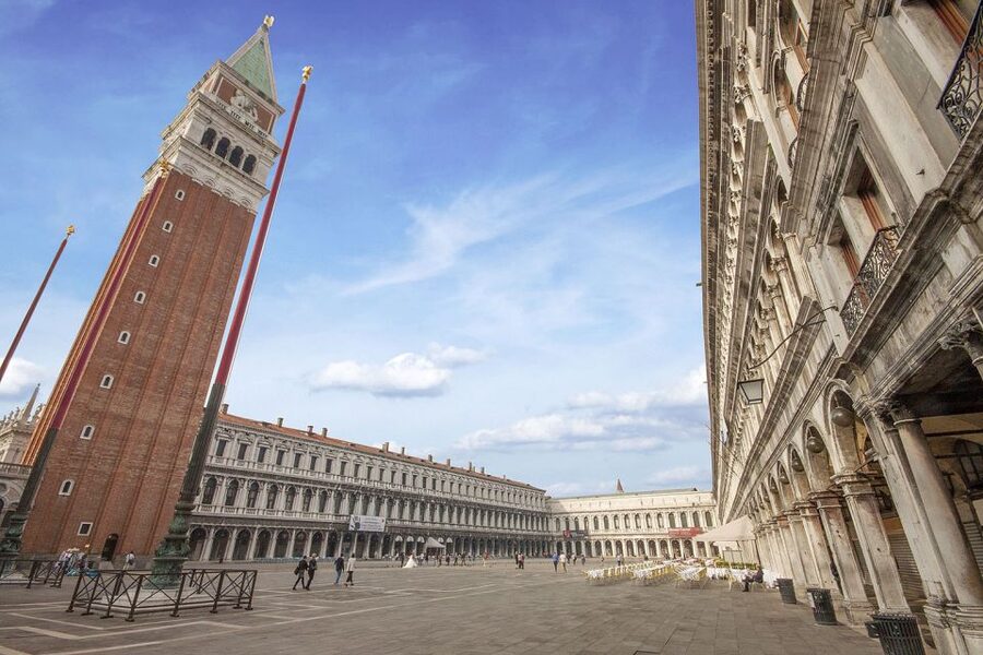 Venice: Morning Walking Tour - Teatro Malibran and the Mercerie shopping route
