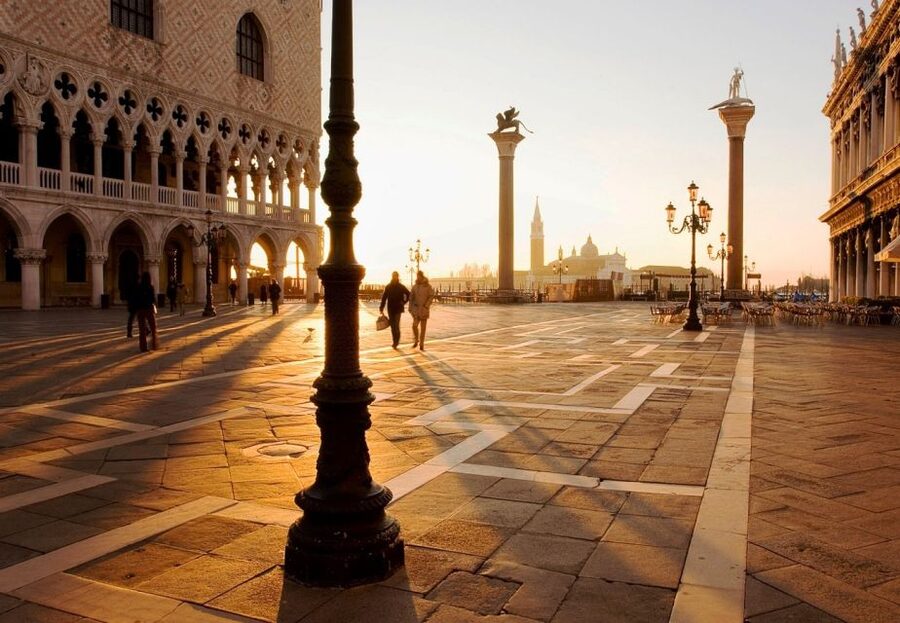Venice, Murano, and Burano Excursion from Jesolo - What to bring and how to plan the day