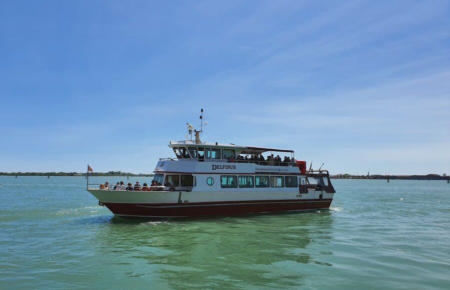 Venice: Murano & Burano Panoramic Boat Tour w/ Glassblowing - Quick take: what matters most