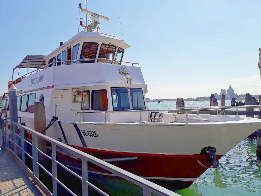 Venice: Murano & Burano Panoramic Boat Tour w/ Glassblowing - Finding the yellow desk near St. Mark’s