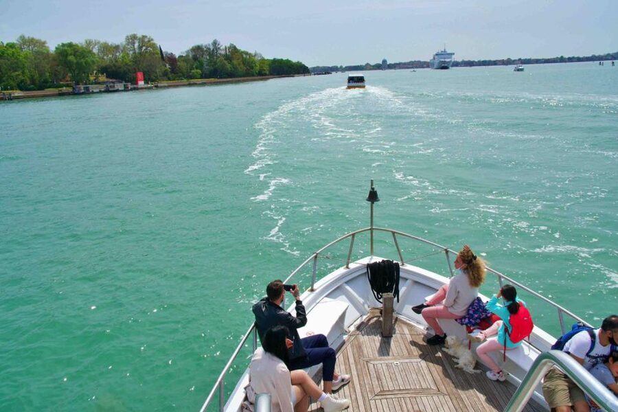 Venice: Murano, Burano, Torcello, and Glass Factory Tour - Who should book this island day trip?