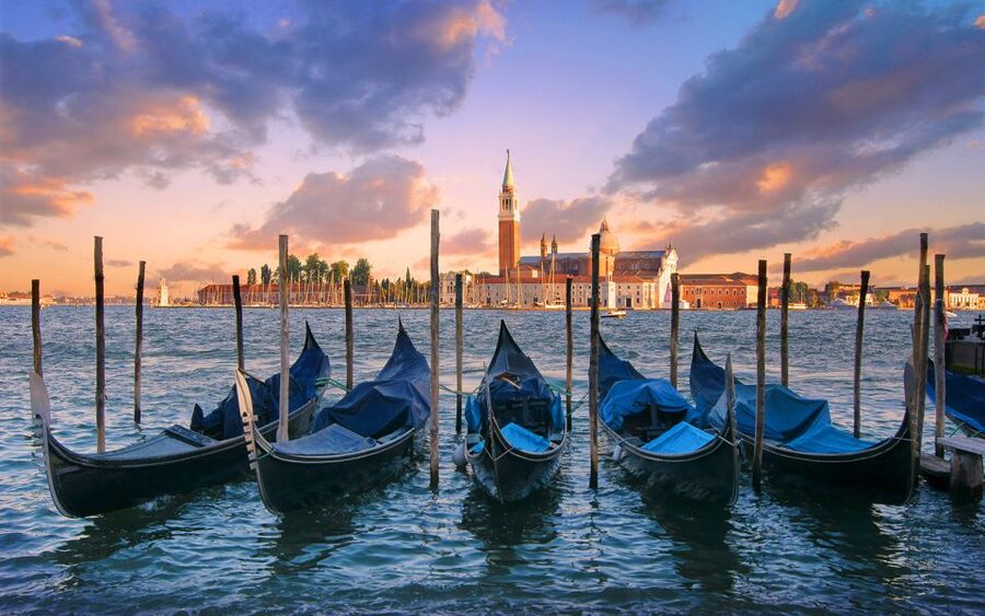 Venice: Private Gondola Cruise for up to 5 Passengers - Into the Smaller Canals