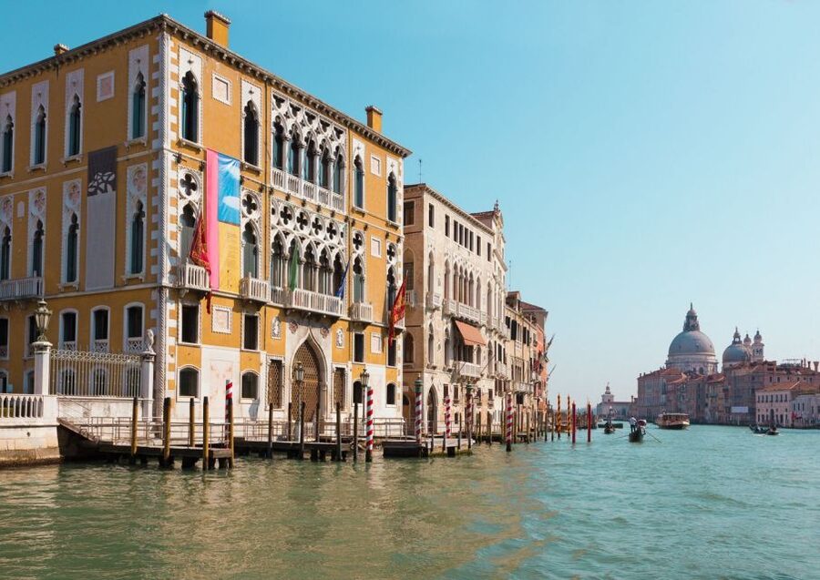 Venice: Private Gondola Cruise for up to 5 Passengers - Starting Near the Royal Gardens
