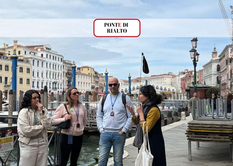 Venice: Rialto Bridge & Offbeat Unusual Venice Walking Tour - What this Venice walk is really about