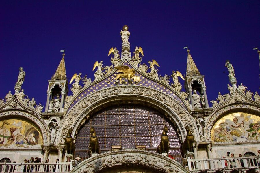 Venice: St. Mark's Basilica Ticket with Audio Guide - Weather, crowds, and the best way to prepare