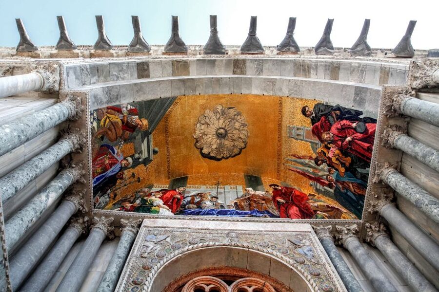 Venice: Walking tour, Doge Palace, & St. Mark's Basilica - Beginning at Doge’s Palace