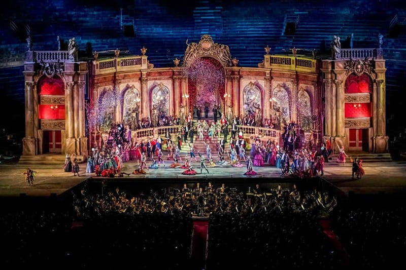 Verona: Arena di Verona Opera Ticket - Who should book this Arena evening?
