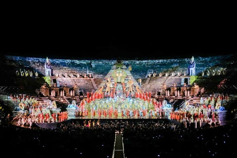 Verona: Arena di Verona Opera Ticket - Adding the one-hour Verona walking tour