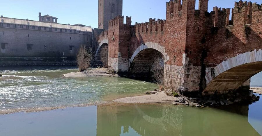 Verona: History and Hidden Gems Guided Walking Tour - Key points to know before booking