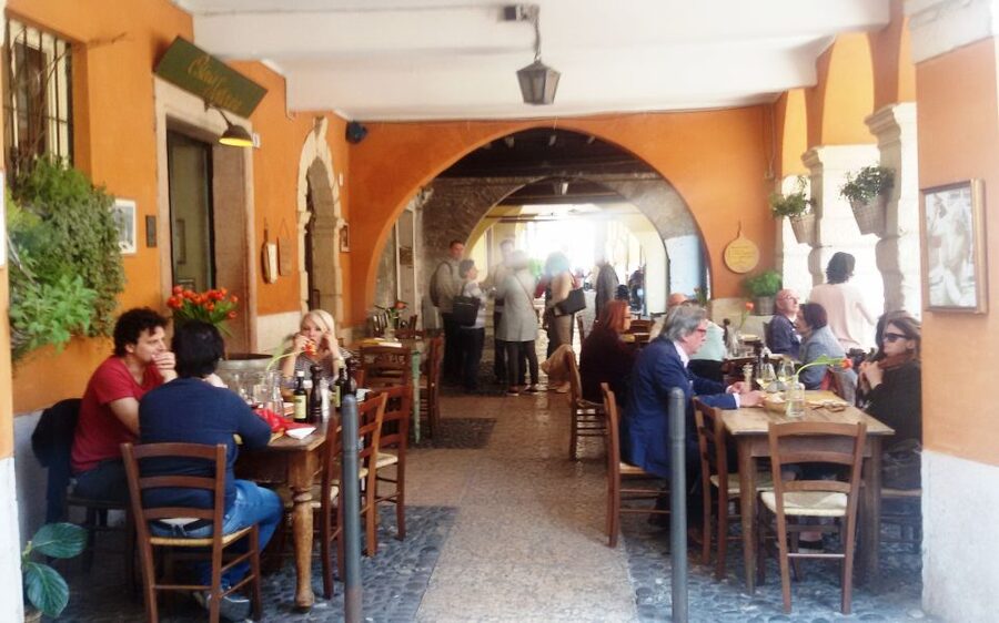 Verona: History and Hidden Gems Guided Walking Tour - Piazza delle Erbe and the medieval city