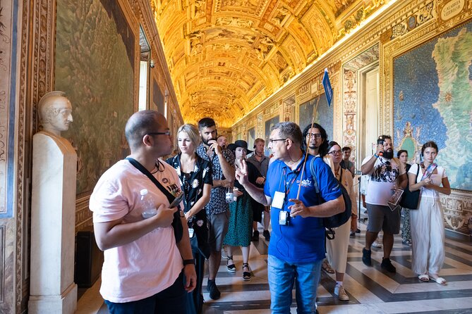 VIP Vatican Breakfast and Guided Tour with Sistine Chapel Access - Entering the Sistine Chapel