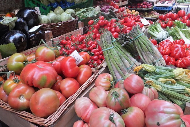 Walking Food Tour of Florence with Tastings and Wine - The Santa Croce starting point